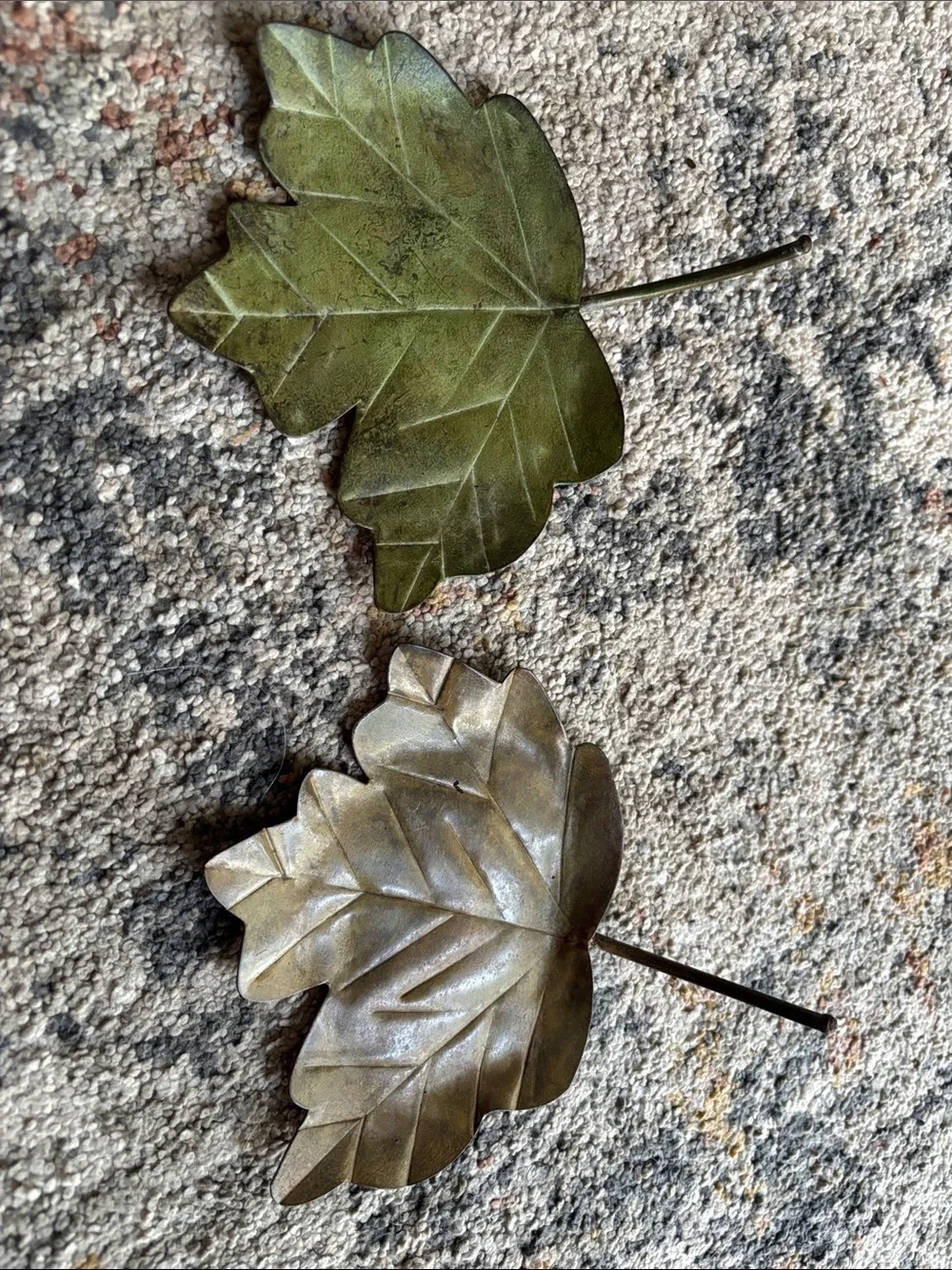 Metal Leaf Decor Accent Pair in Green and Antique Gold